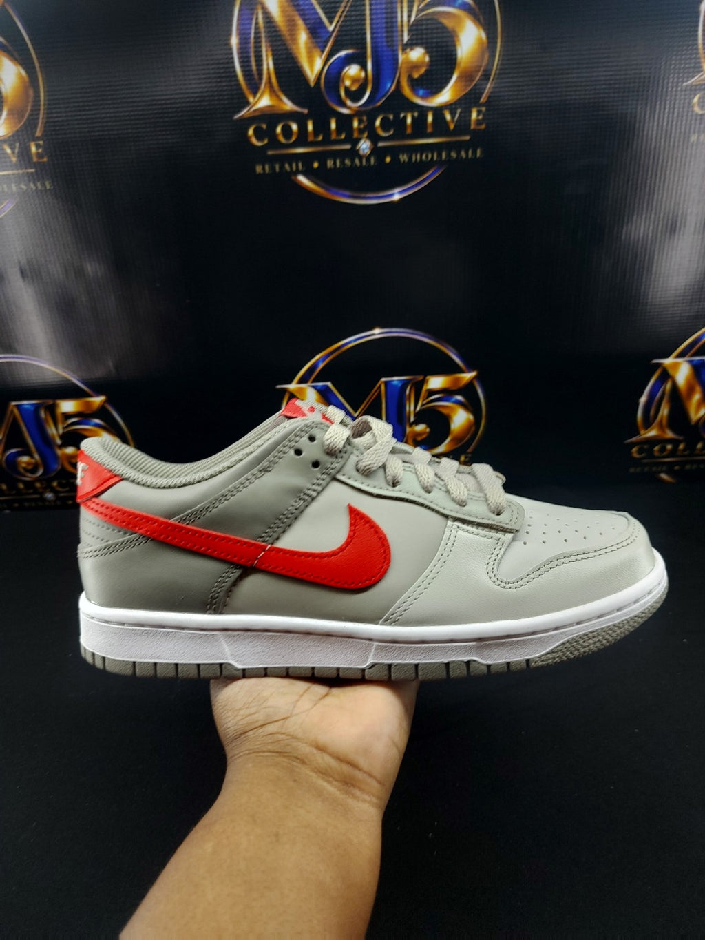 Nike Dunk Low GS Cobblestone University Red 6Y view 2
