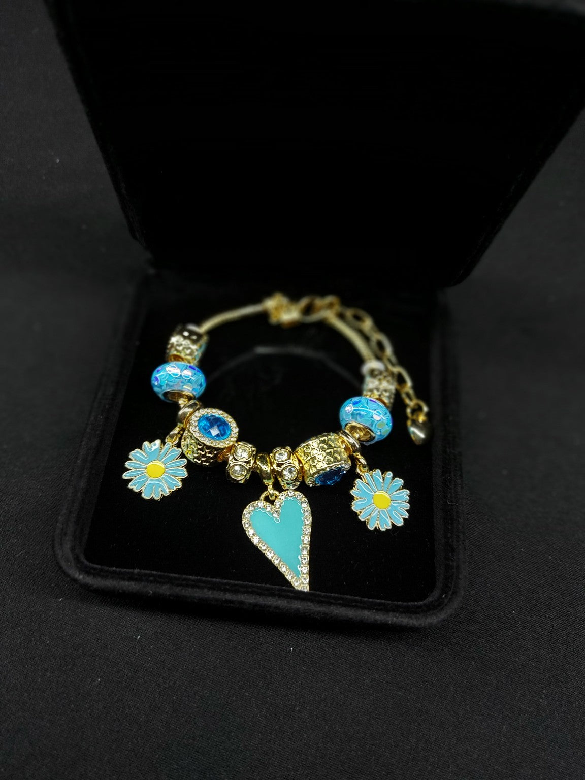 Turquoise Daisy Heart Charm Bracelet photo 1