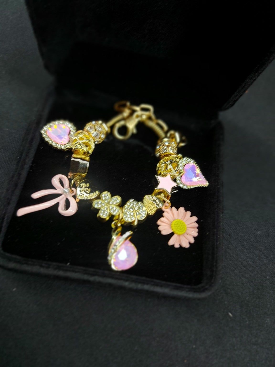 Blushing Daisy Charm Bracelet photo 4