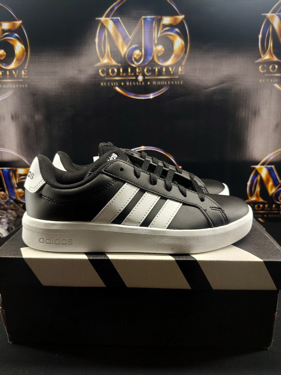 Adidas Grand Court 3.0 J black white size 4.5Y original photo 6