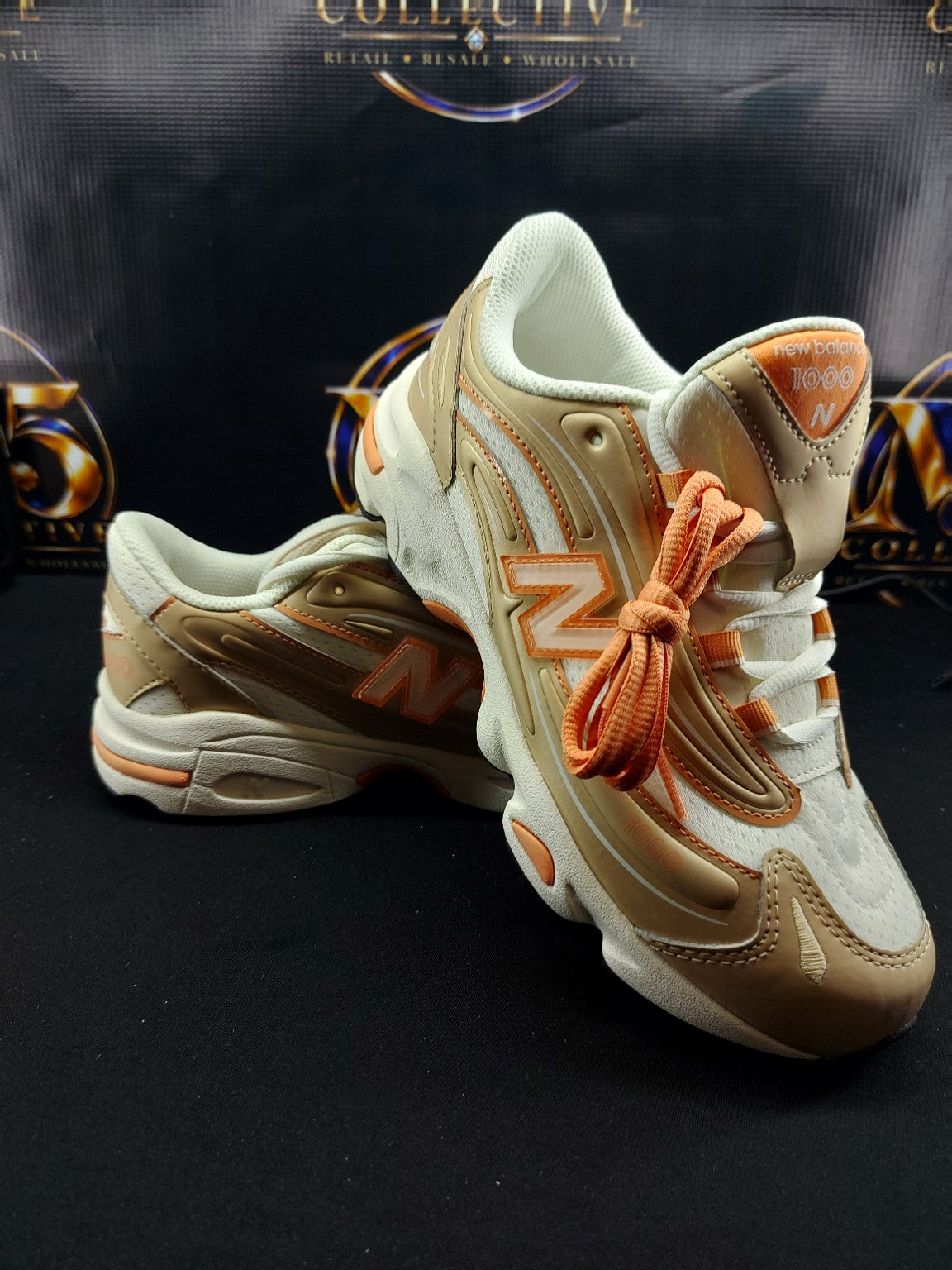 New Balance 1000 Brown Orange kids size 5Y photo 1