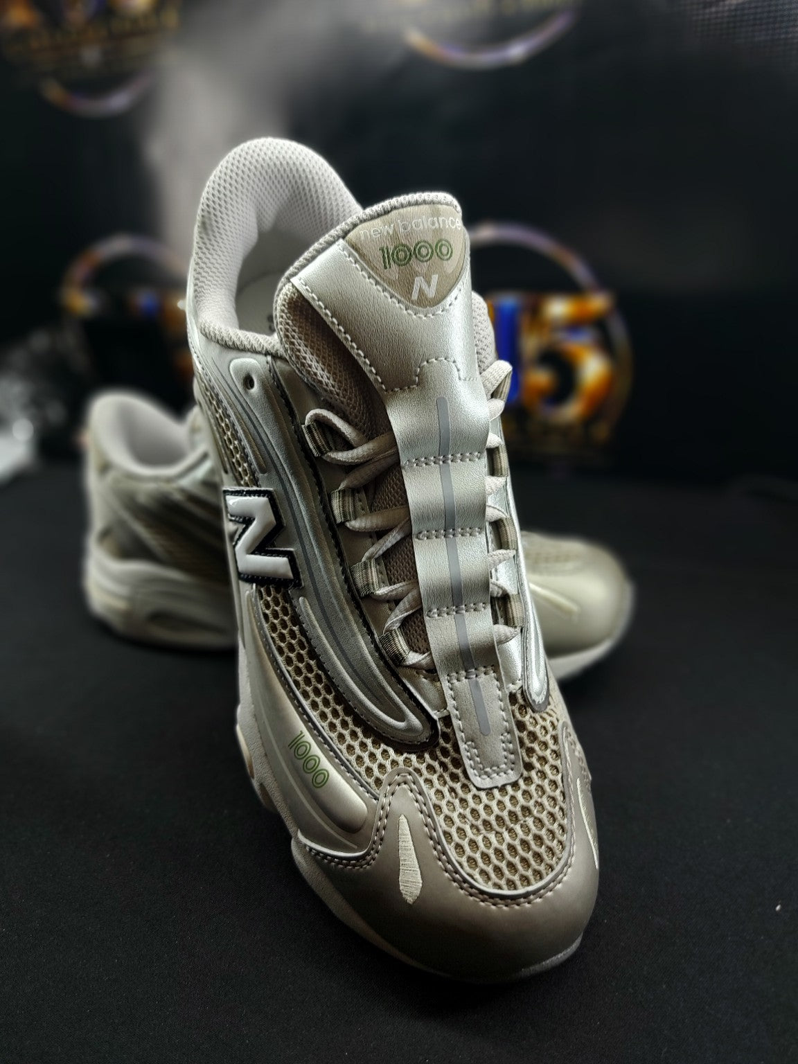 New Balance 1000 Kids Brown Grey size 7Y