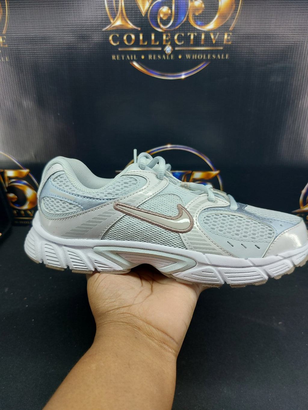 Nike V5 RNR GS Aura/Moon Particle size 5.5Y original photo 2