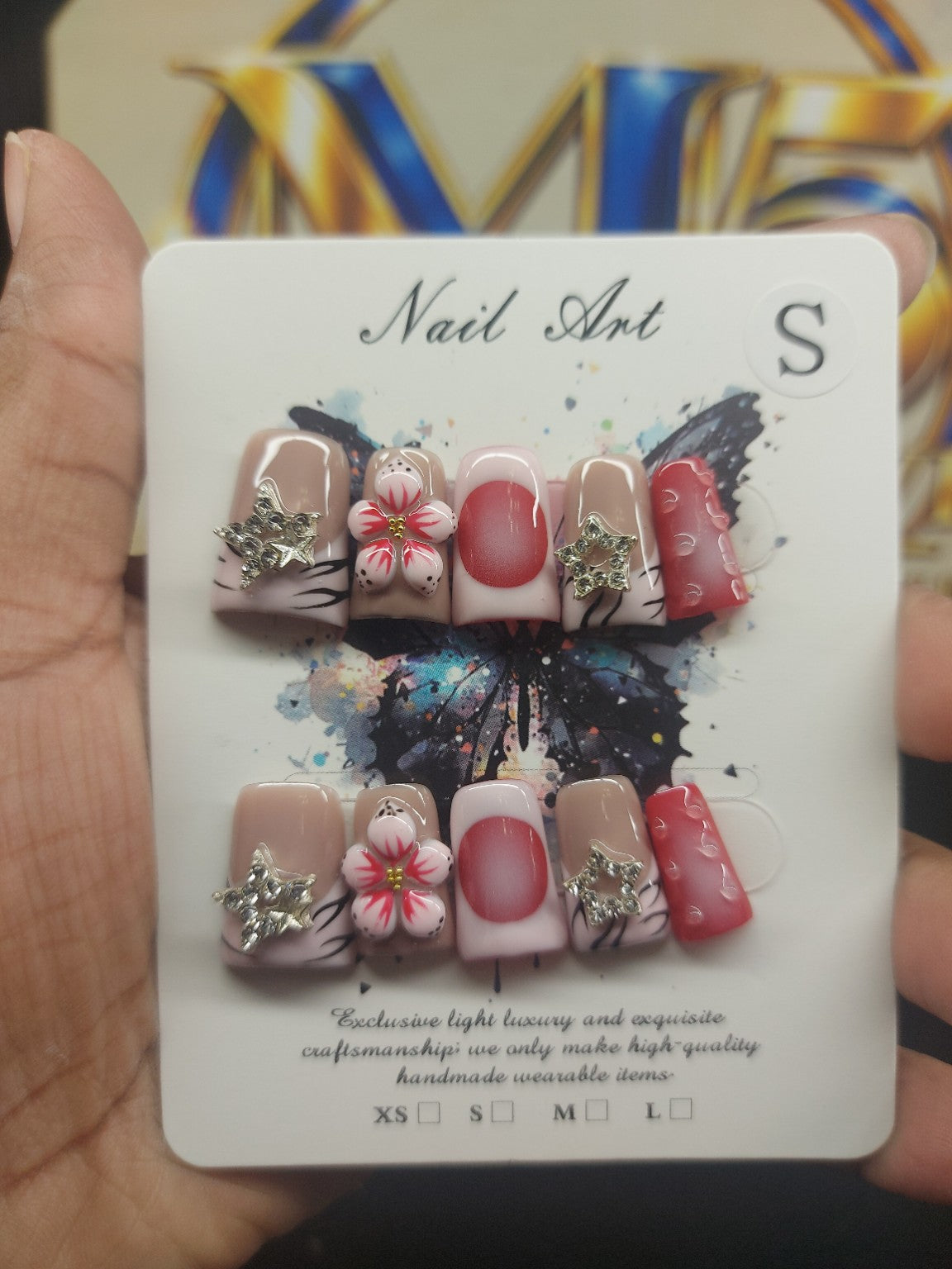 Crimson Blossom Luxe close-up