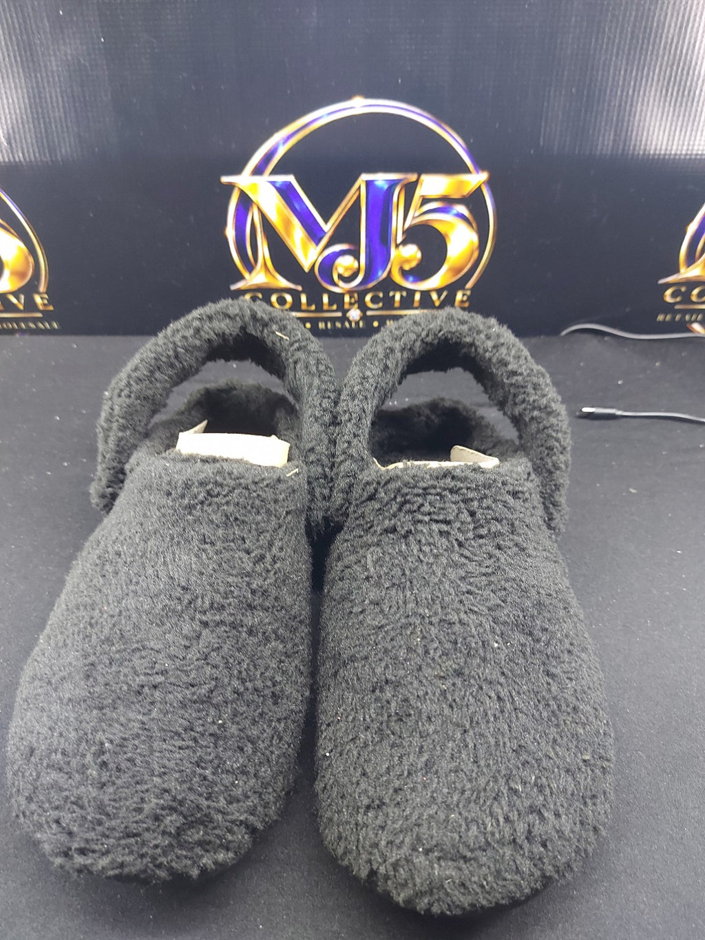 Crocs black faux fur slippers J4 original MJ5 Collective photo