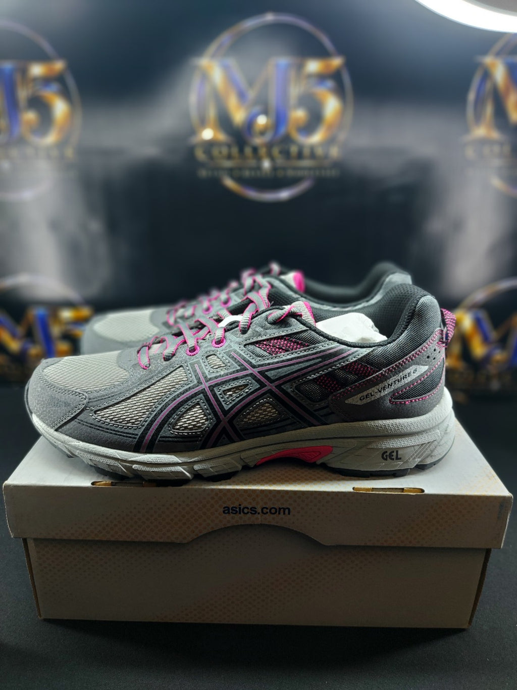 ASICS GEL-Venture 6 women's size 10.5 wide pair with original box