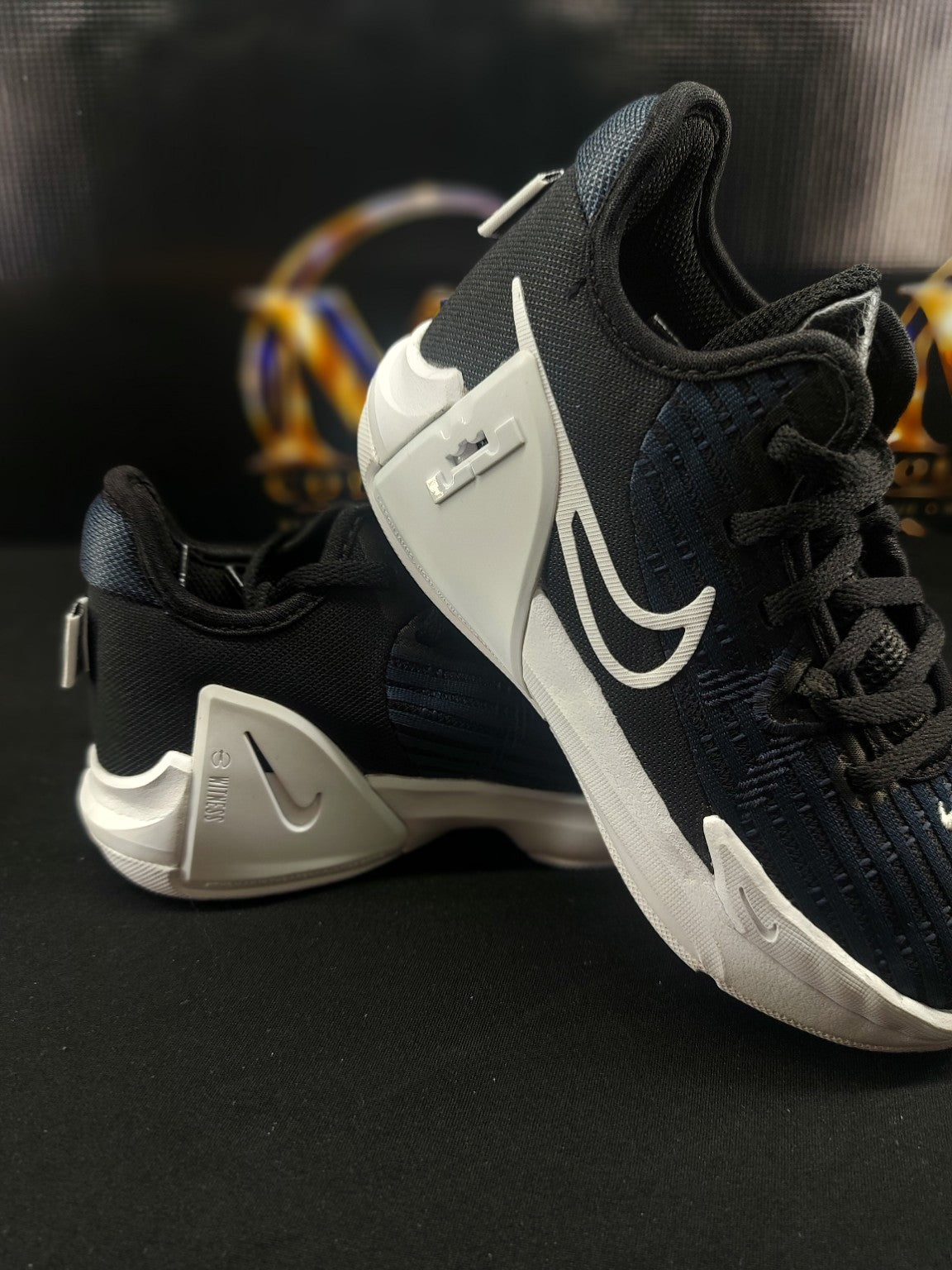 Actual Nike LeBron Witness VI preschool size 12C photo 4