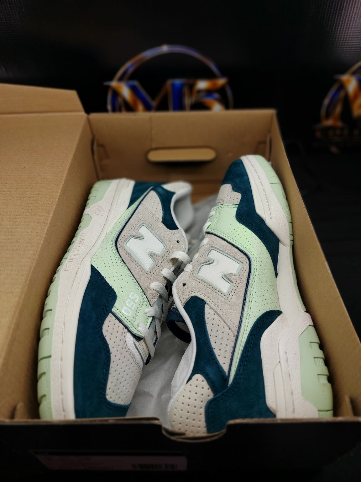 New Balance 550 BB550FLV actual photo 2
