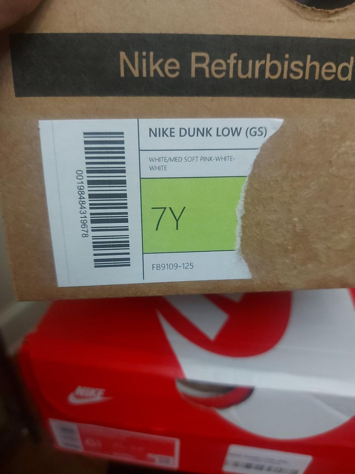 Nike Refurbished box label Nike Dunk Low GS FB9109-125 size 7Y