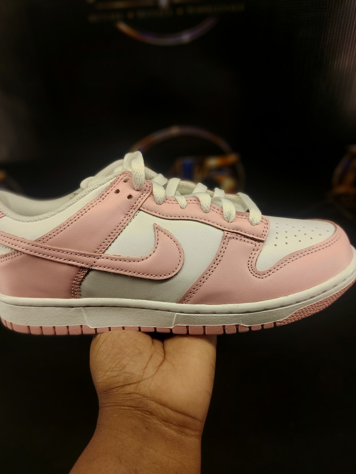 Actual Nike Dunk Low GS Medium Soft Pink size 7Y photo 6