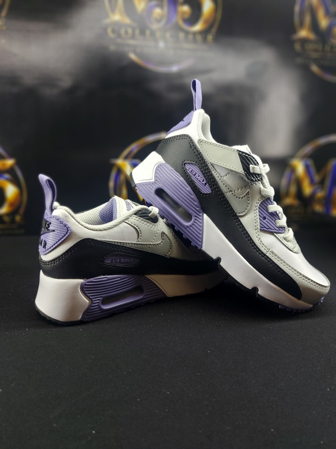 Nike Air Max 90 EasyOn kids shoes angled view